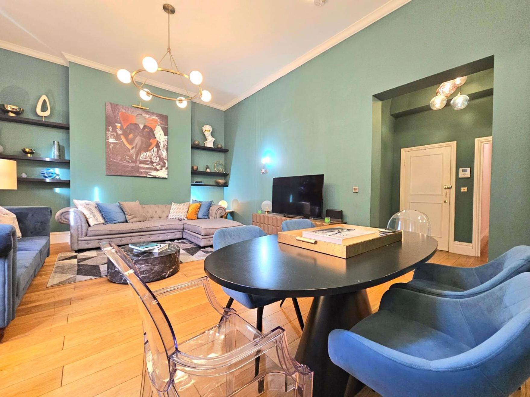 Apartment Stunning Hyde Park Home, Ground Floor Maisonette, Duplex, Near Tube Metro Stations *