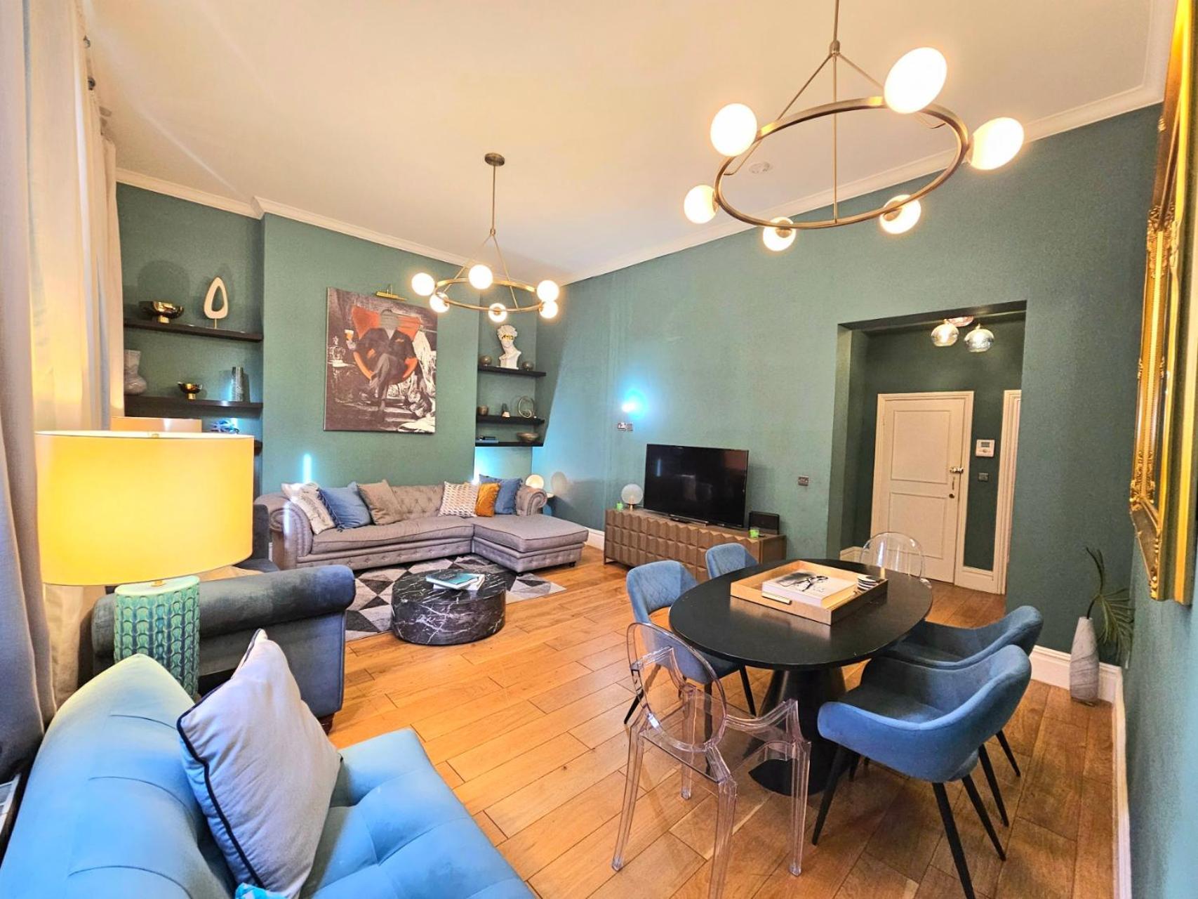 Apartment Stunning Hyde Park Home, Ground Floor Maisonette, Duplex, Near Tube Metro Stations *