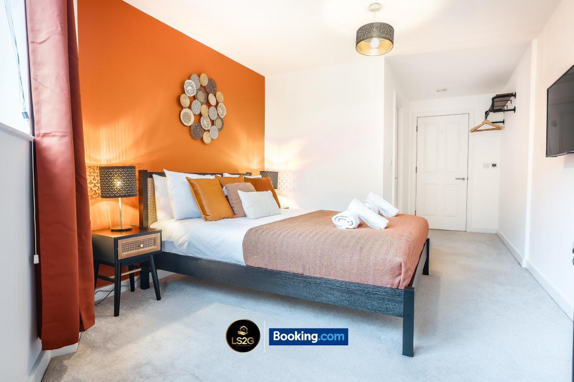 2 Bedroom Flat By Ls2g Short Lets & Serviced Greater With Free Parking Apartment