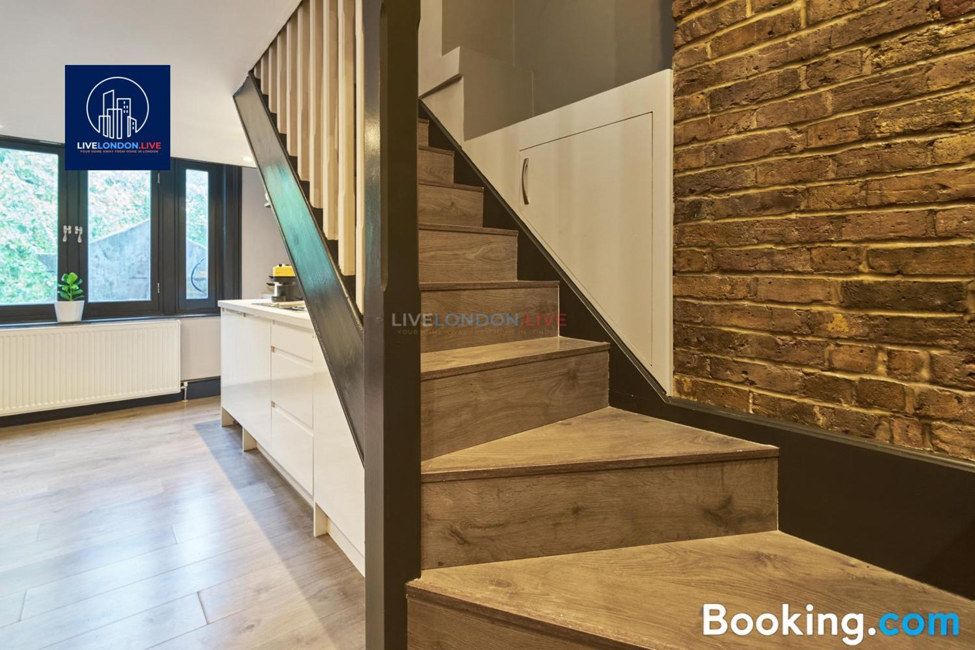 Exclusive Offers L Last-minute Specials L Newly Renovated 1 Bedroom Flat By Live Short Lets & Serviced L Apartment