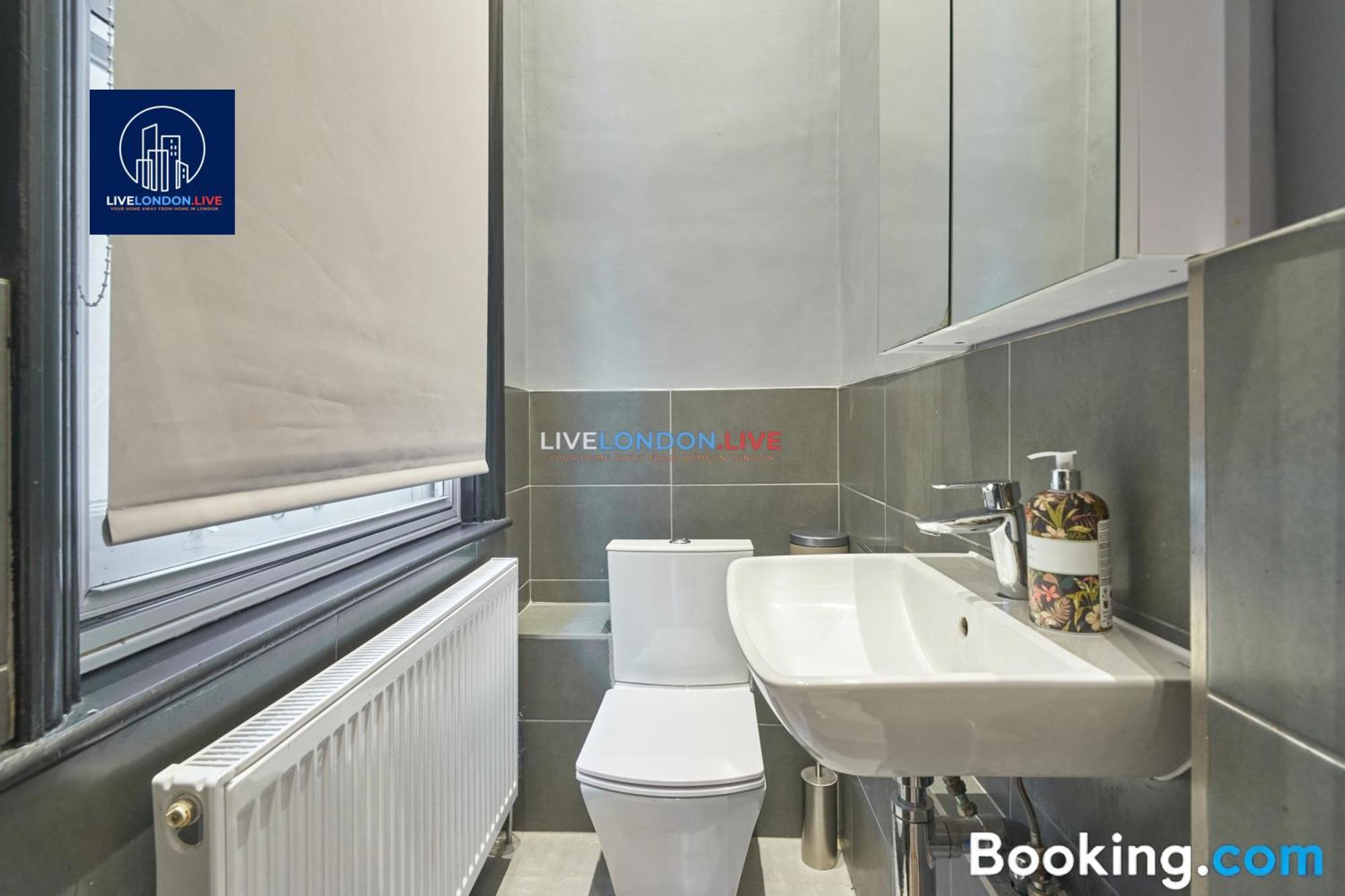 Exclusive Offers L Last-minute Specials L Newly Renovated 1 Bedroom Flat By Live Short Lets & Serviced L Apartment London