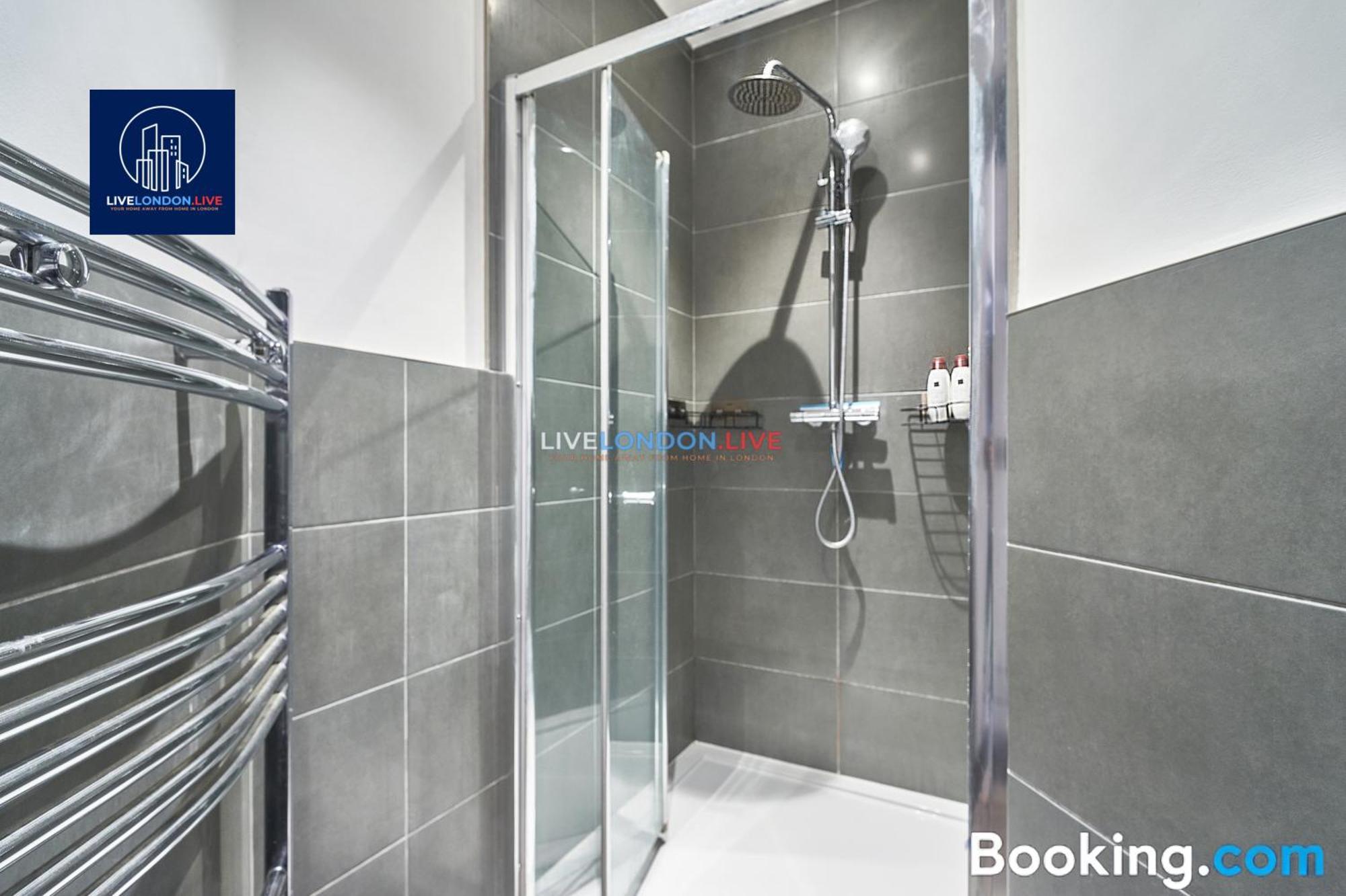 Apartment Exclusive Offers L Last-minute Specials L Newly Renovated 1 Bedroom Flat By Live Short Lets & Serviced L *