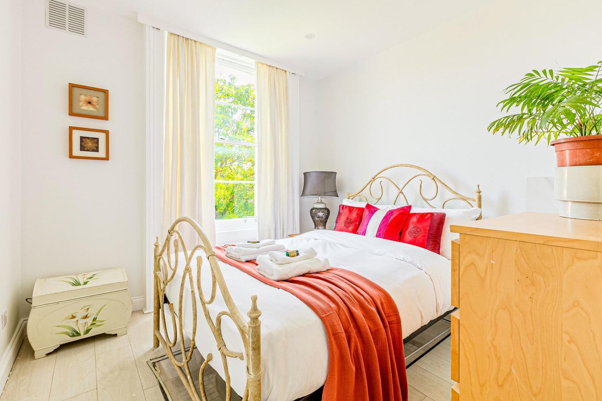 Apartment New Listing 2br Flat, 1min To Hampstead St London