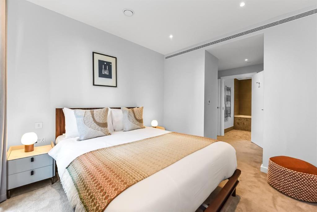Apartment Synergy Bloom Nine Elms