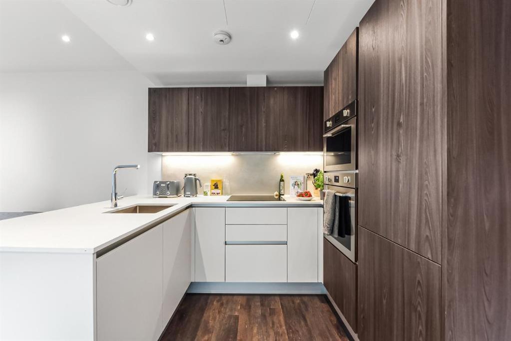 Synergy Bloom Nine Elms Apartment