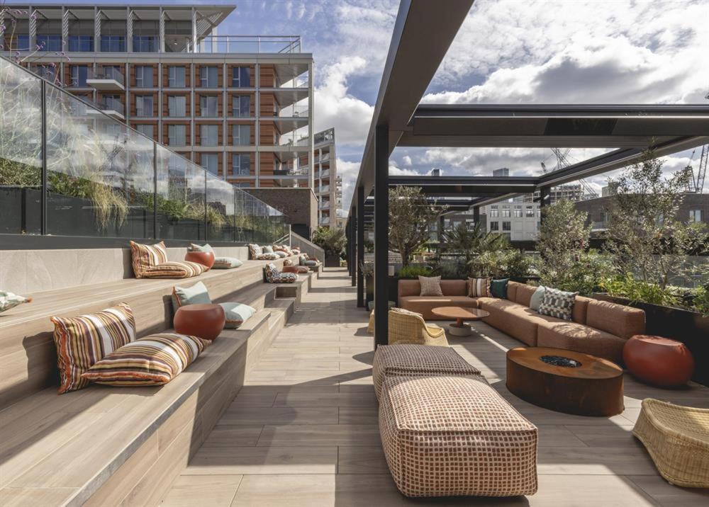 Synergy Bloom Nine Elms * London