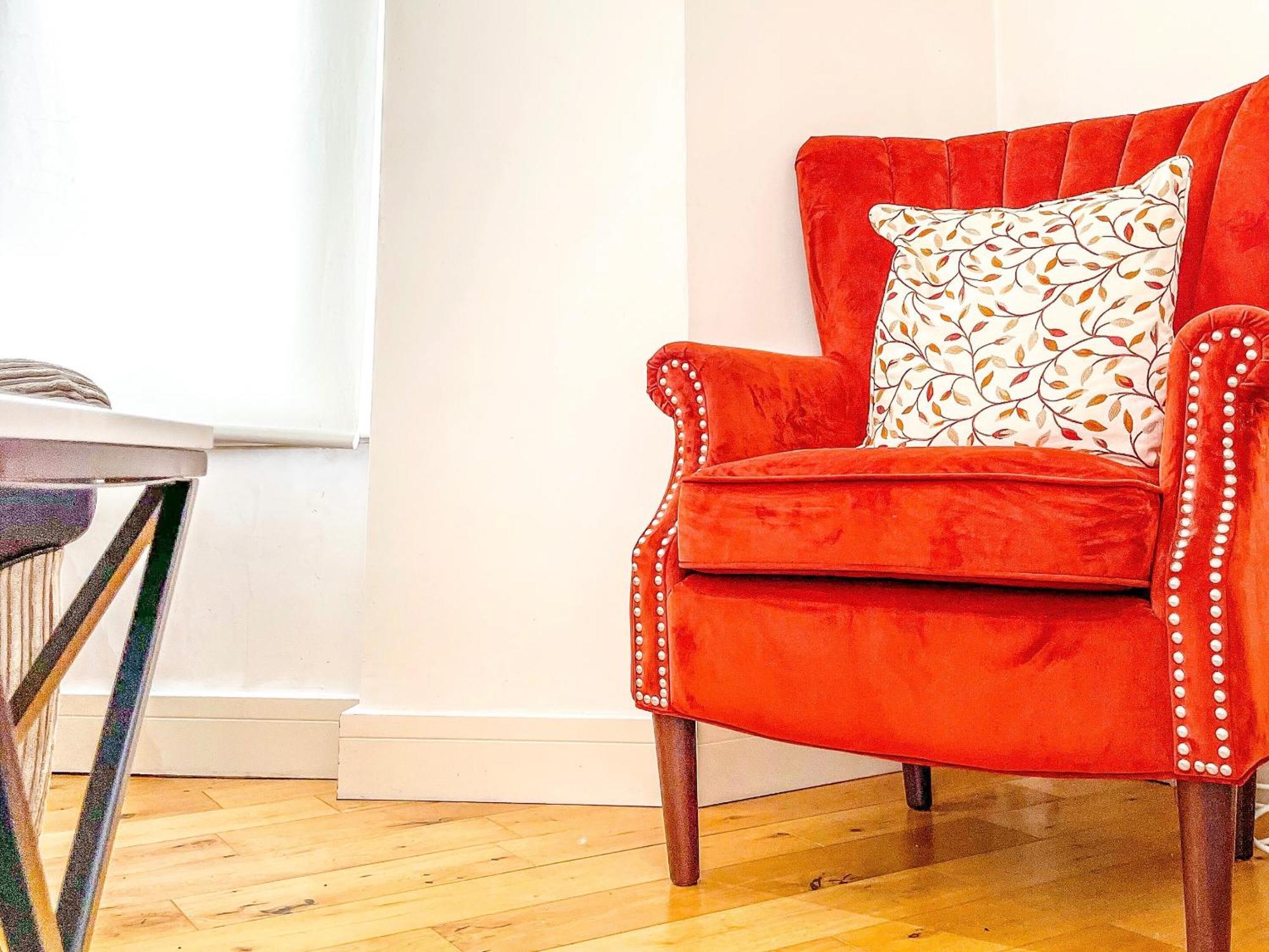 Apartment 2-bed In Herbert Road London