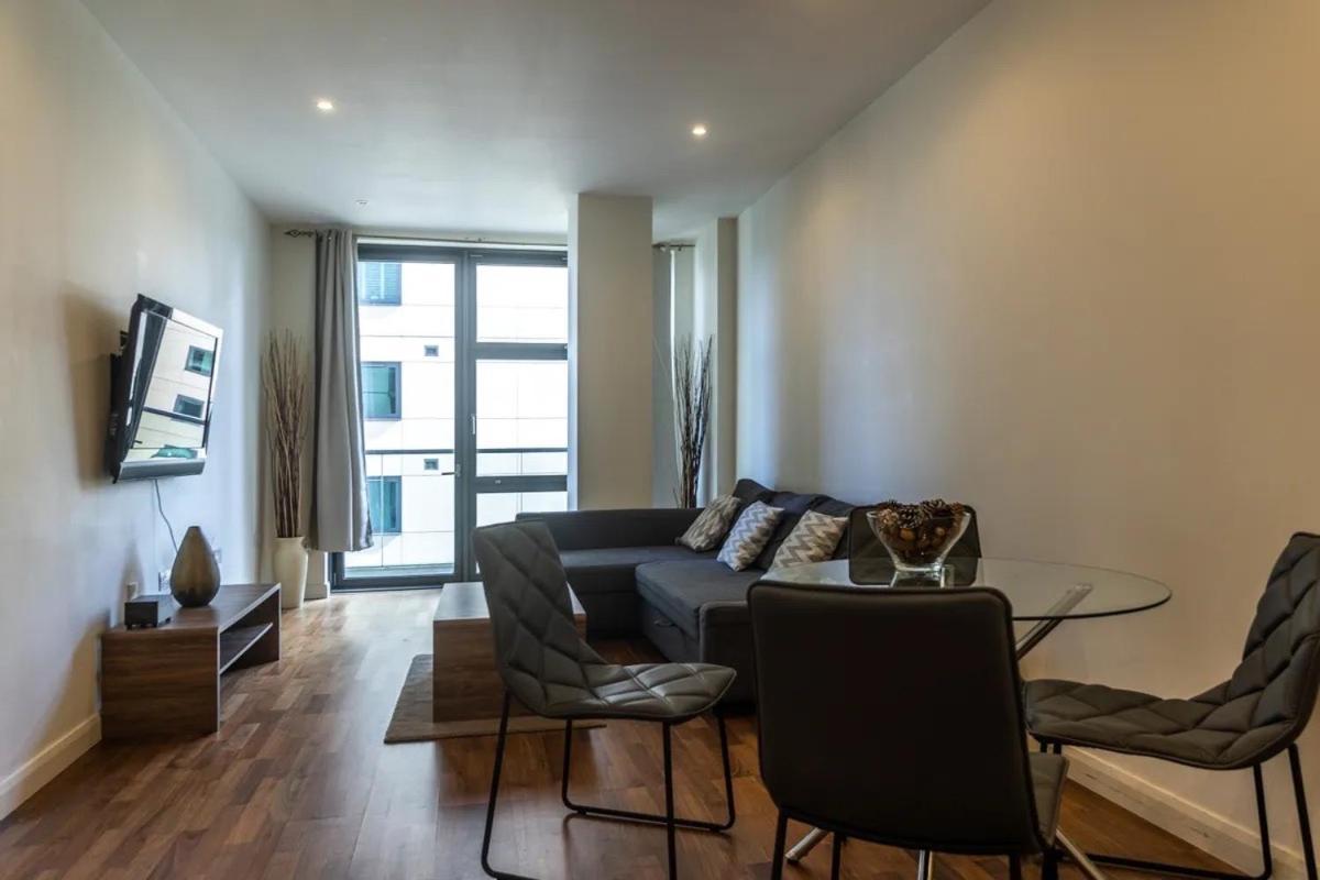 Londwell, Canary Wharf Boutique Balcony Apartment *