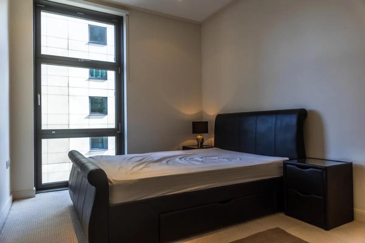 Londwell, Canary Wharf Boutique Balcony Apartment London