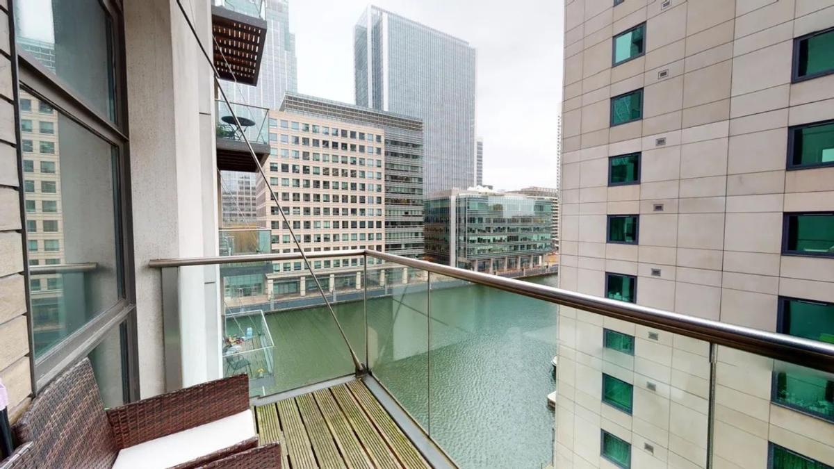 Londwell, Canary Wharf River Thames Balcony Apartment