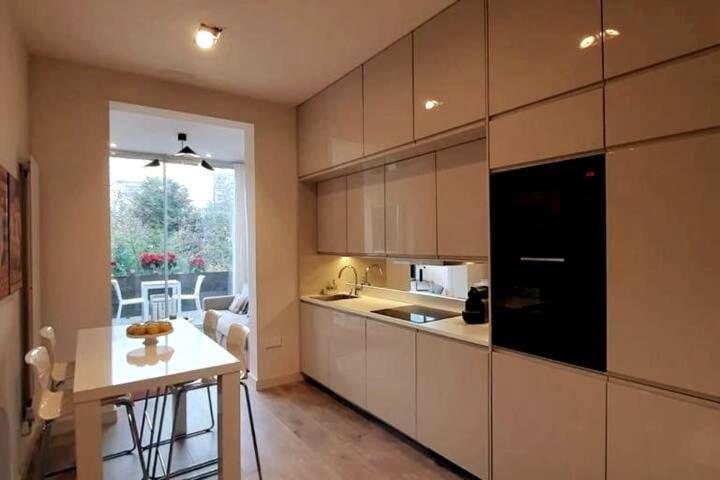 1 Bedroom Modern En-suite Nine Elms Apartamento