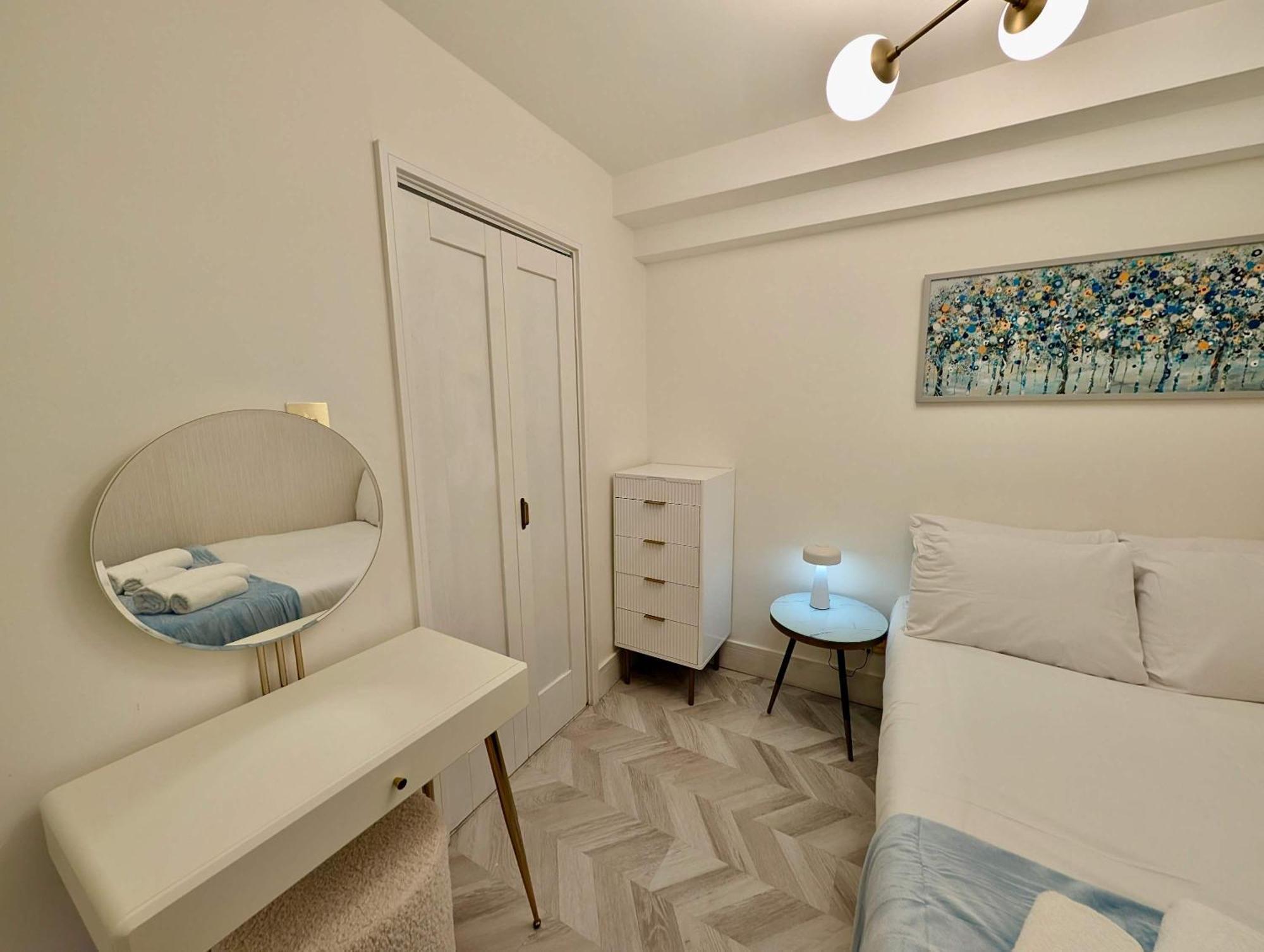 Stunning Flat In Apartment London
