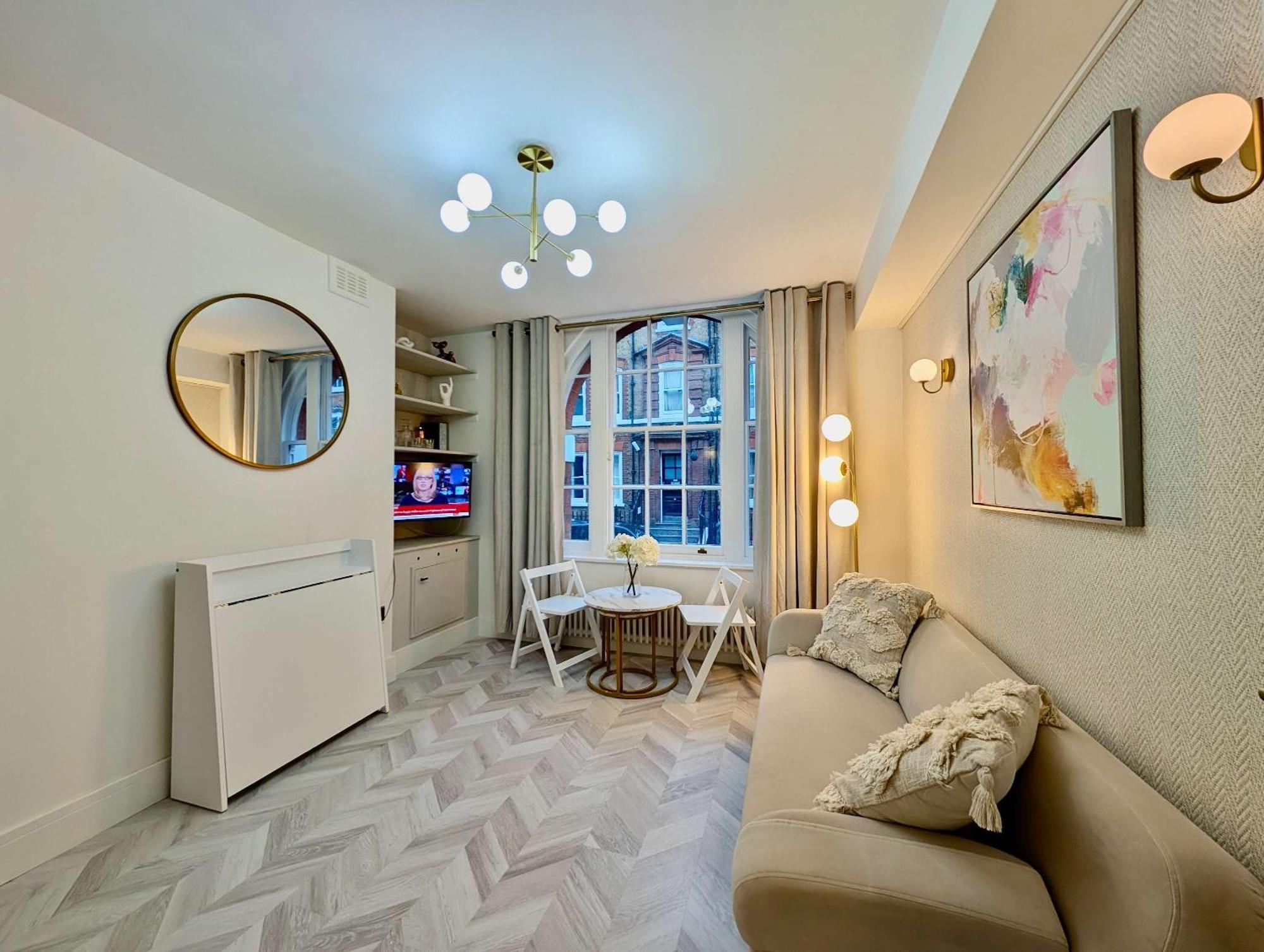 Stunning Flat In Apartment London