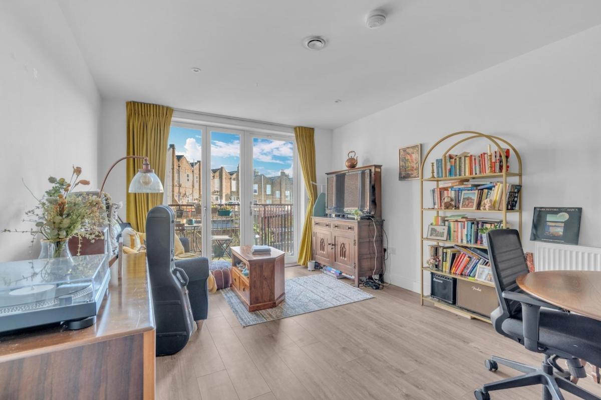 Apartment Brand New 1 Bed Flat In Sydenham With Balcony