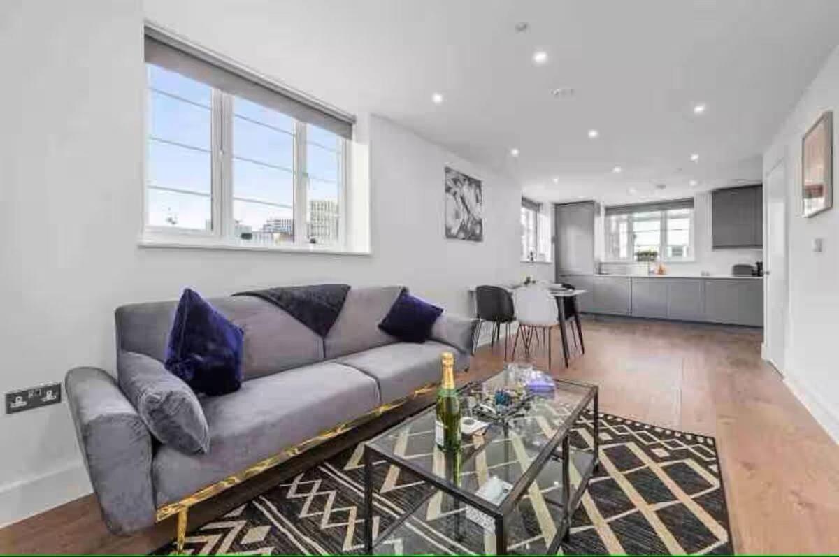 Appartement Sleep 6 Eye Victoria Vauxhall Wr4