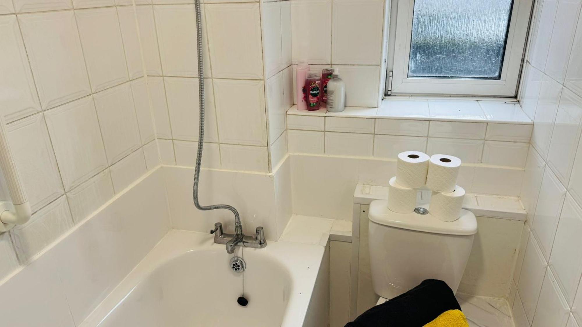 Edgware Road For 4 Guests *