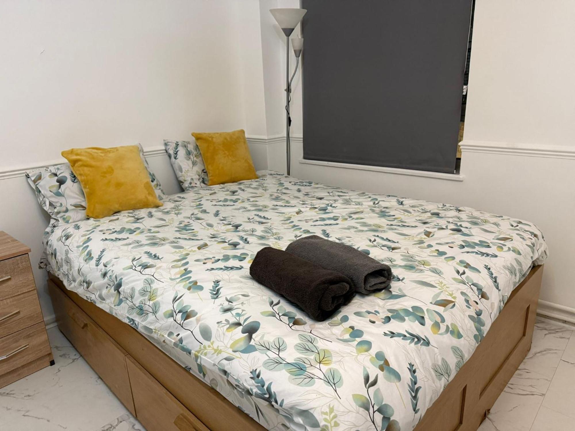Edgware Road For 4 Guests