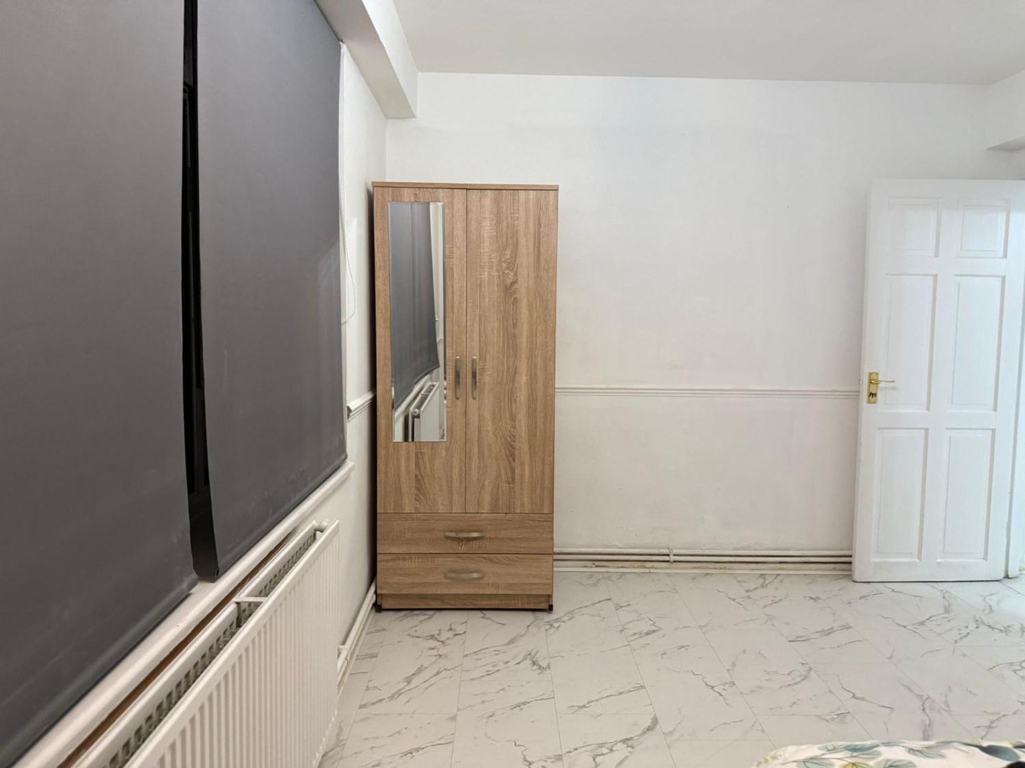 Homestay Edgware Road For 4 Guests *