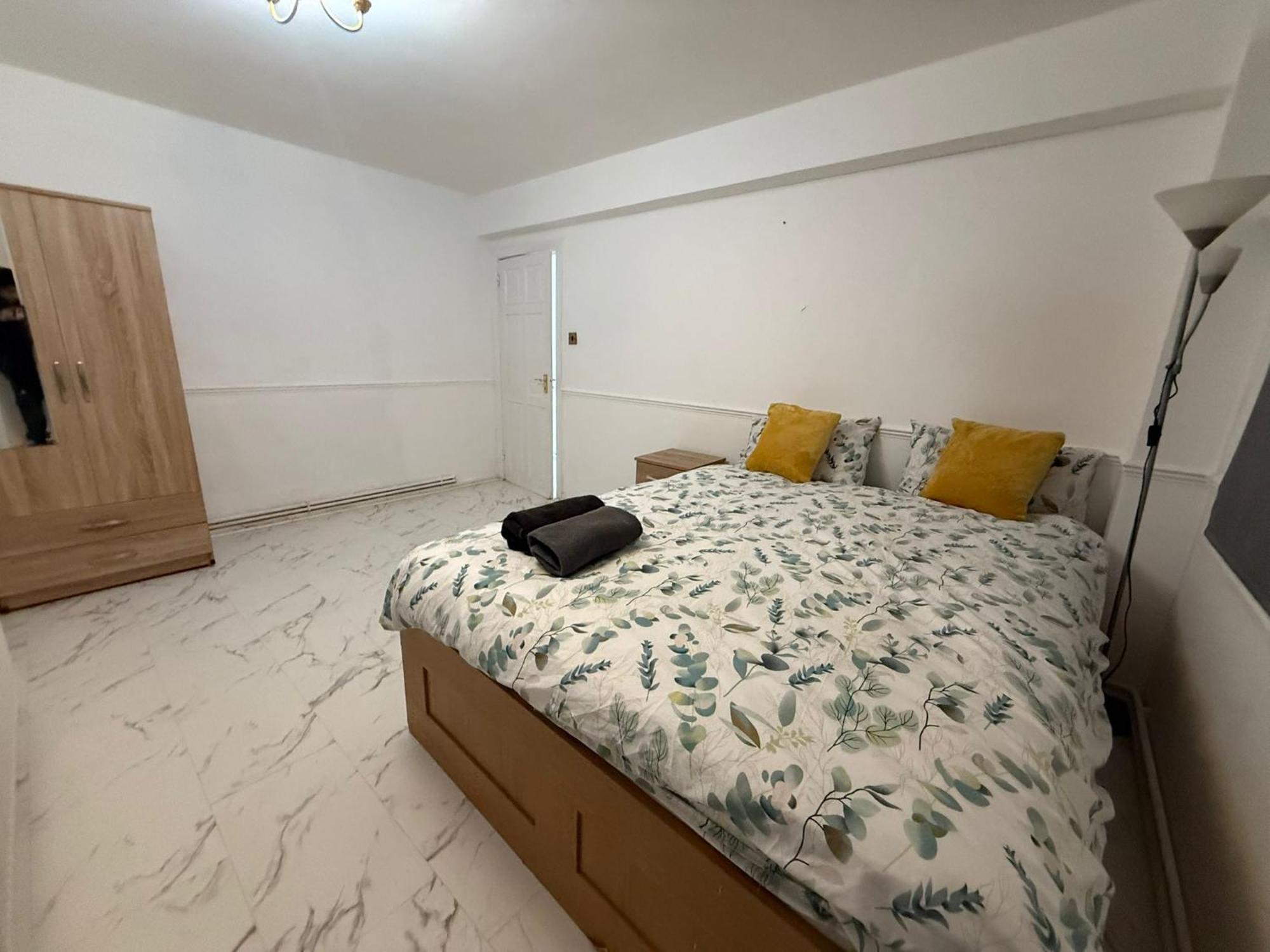 Homestay Edgware Road For 4 Guests London