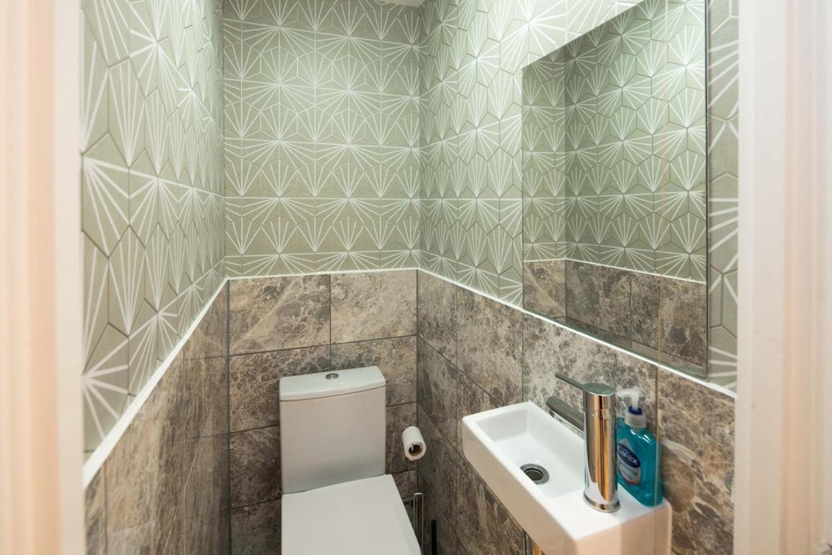 Modern 2-bed In Marble Arch Apartment London