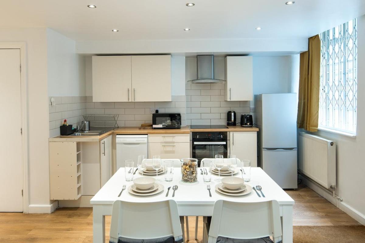 Modern 2-bed In Marble Arch Apartment