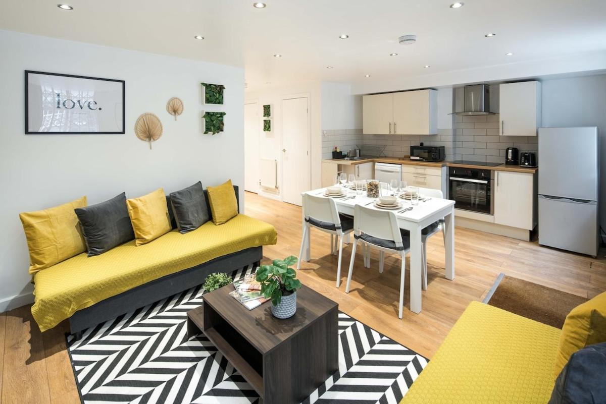 Modern 2-bed In Marble Arch Apartment London