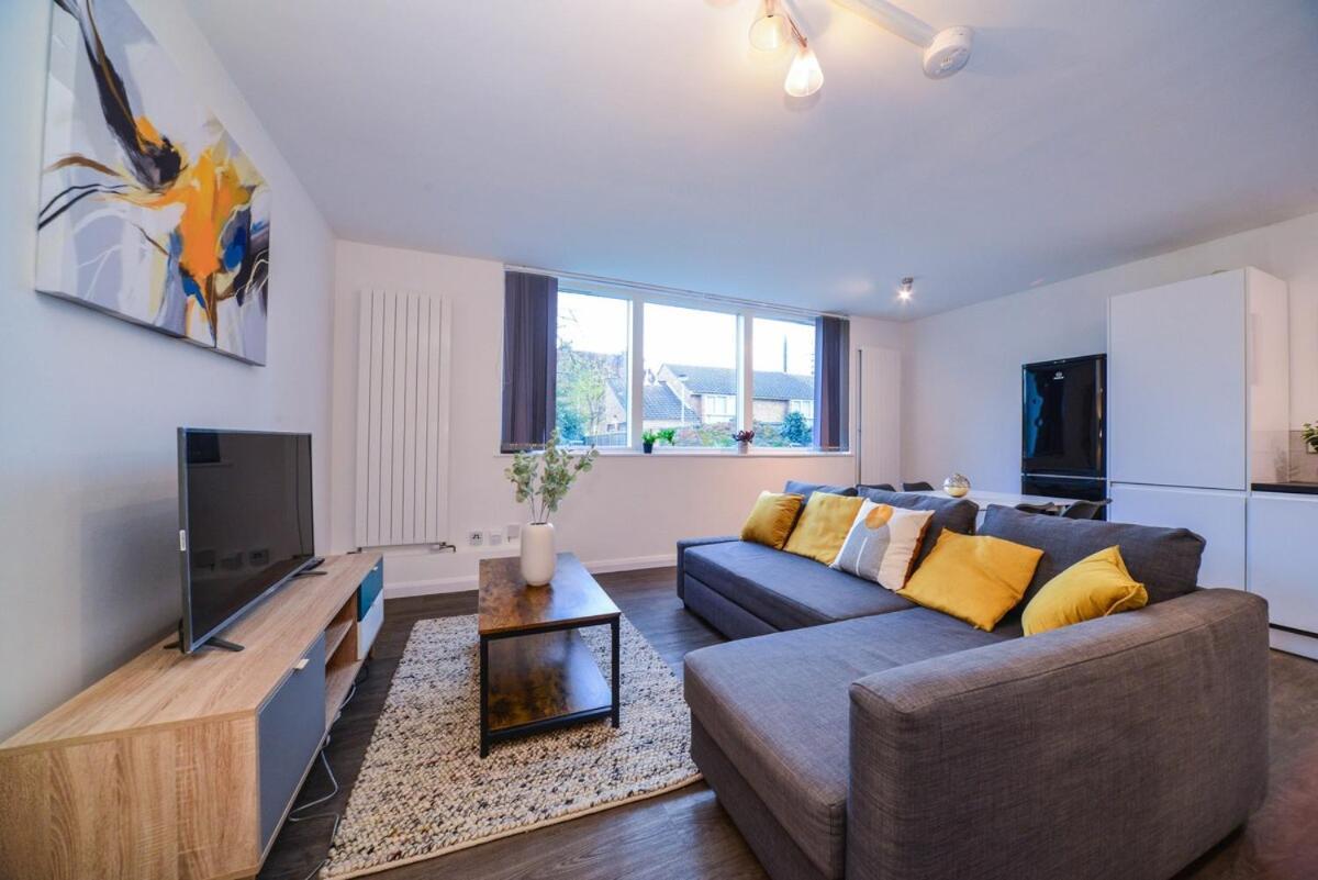 Apartment Modern 2-bed Nw Near Camden - Great Location & Transport *