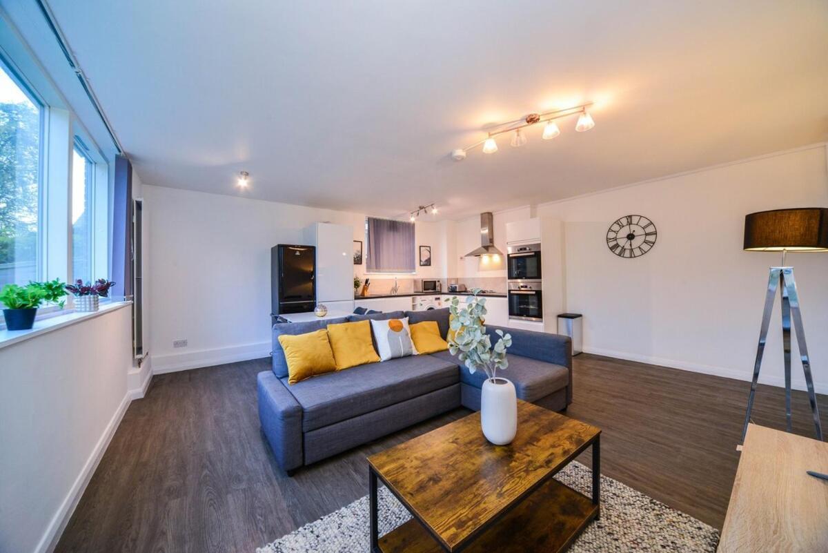 Modern 2-bed Nw Near Camden - Great Location & Transport