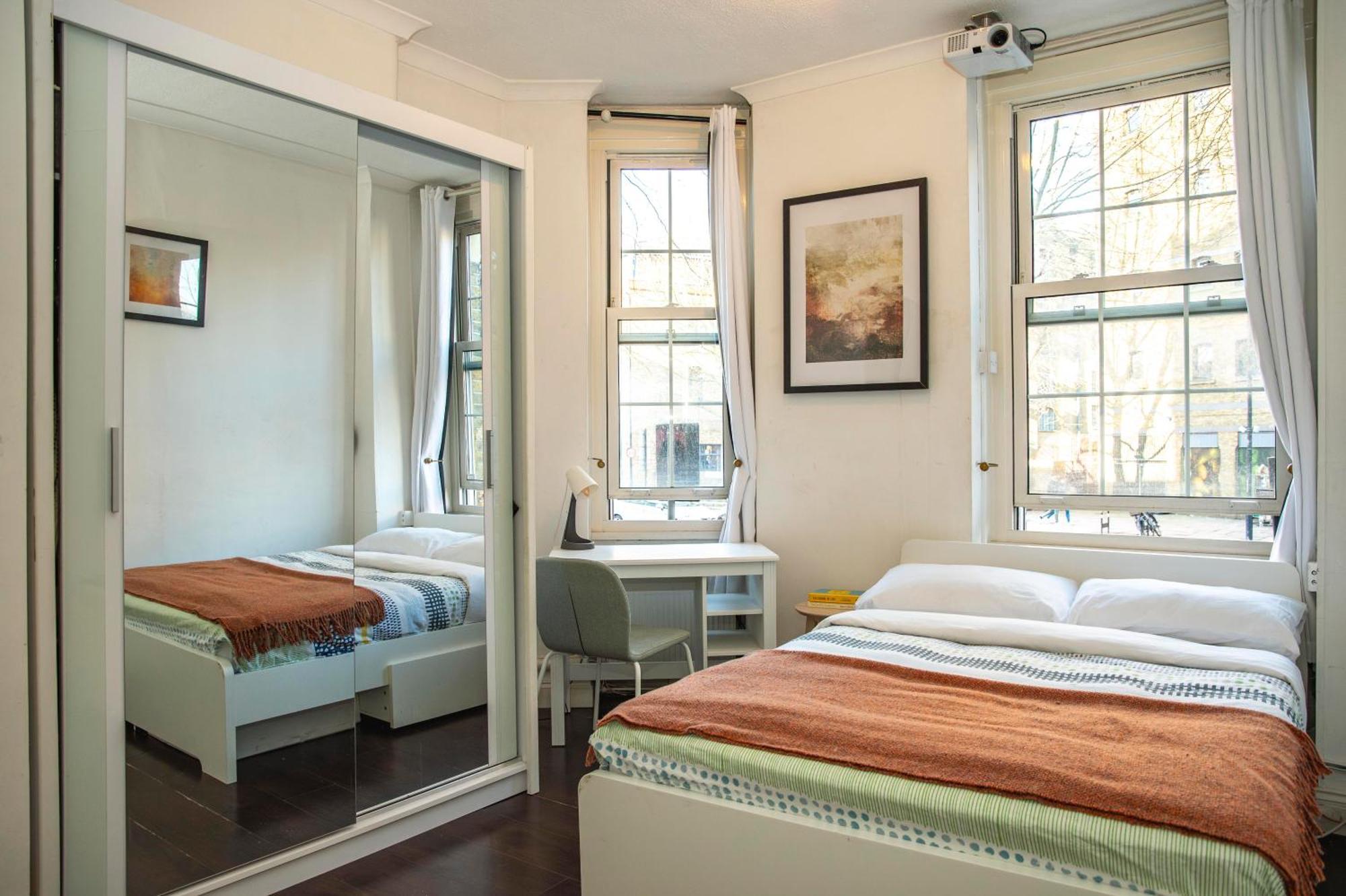 Gorgeous Steps From Tower Bridge Homestay *