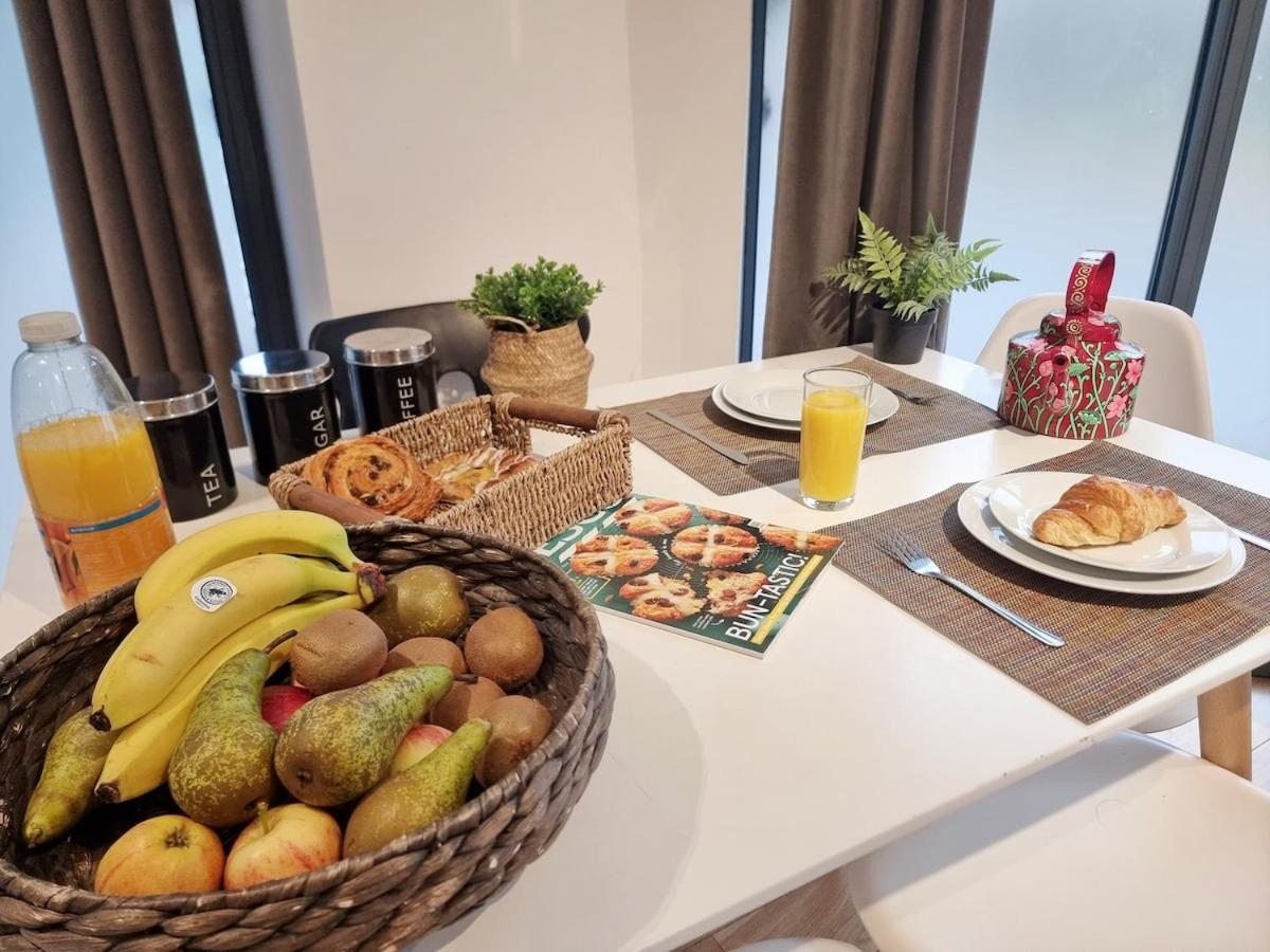 2bed Flat At Bridge With Shard Views & Lift Apartment London
