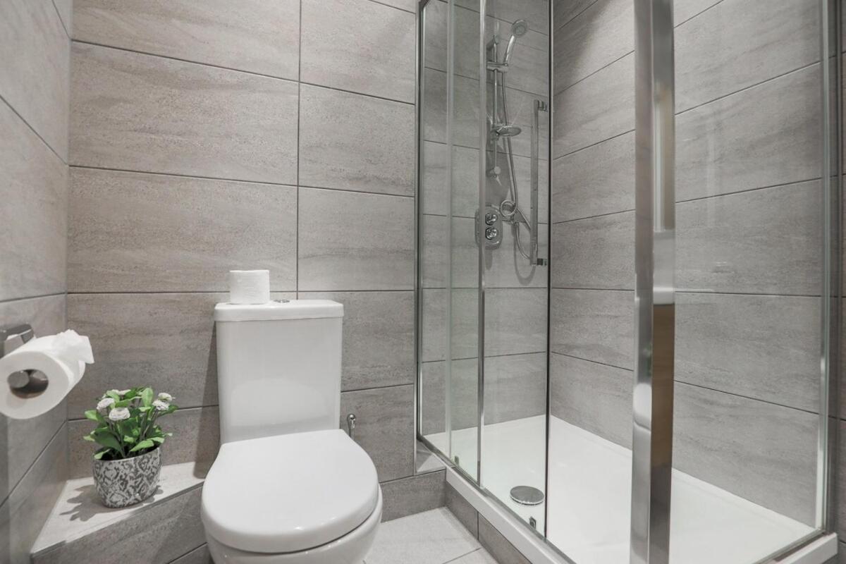 2bed Flat At Bridge With Shard Views & Lift Apartment