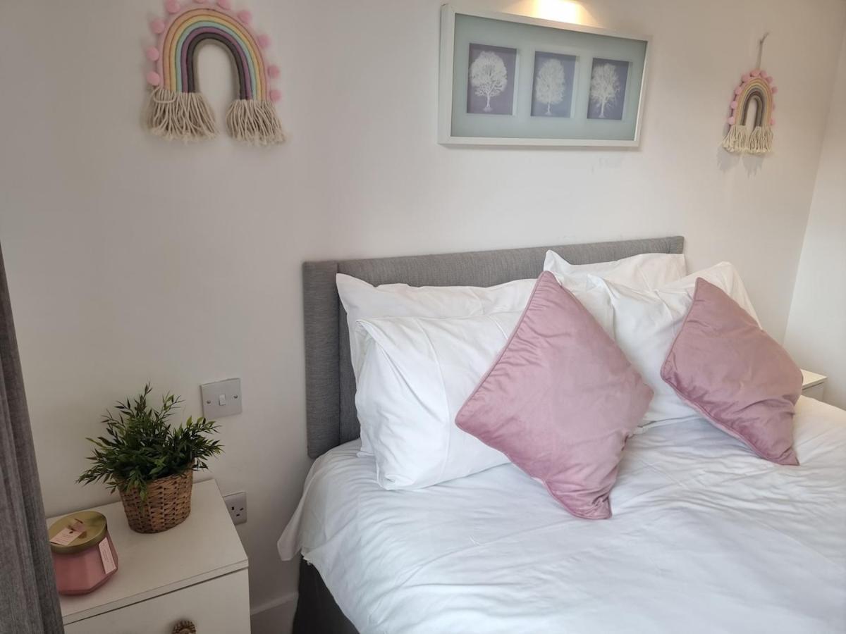 2bed Flat At Bridge With Shard Views & Lift Apartment London