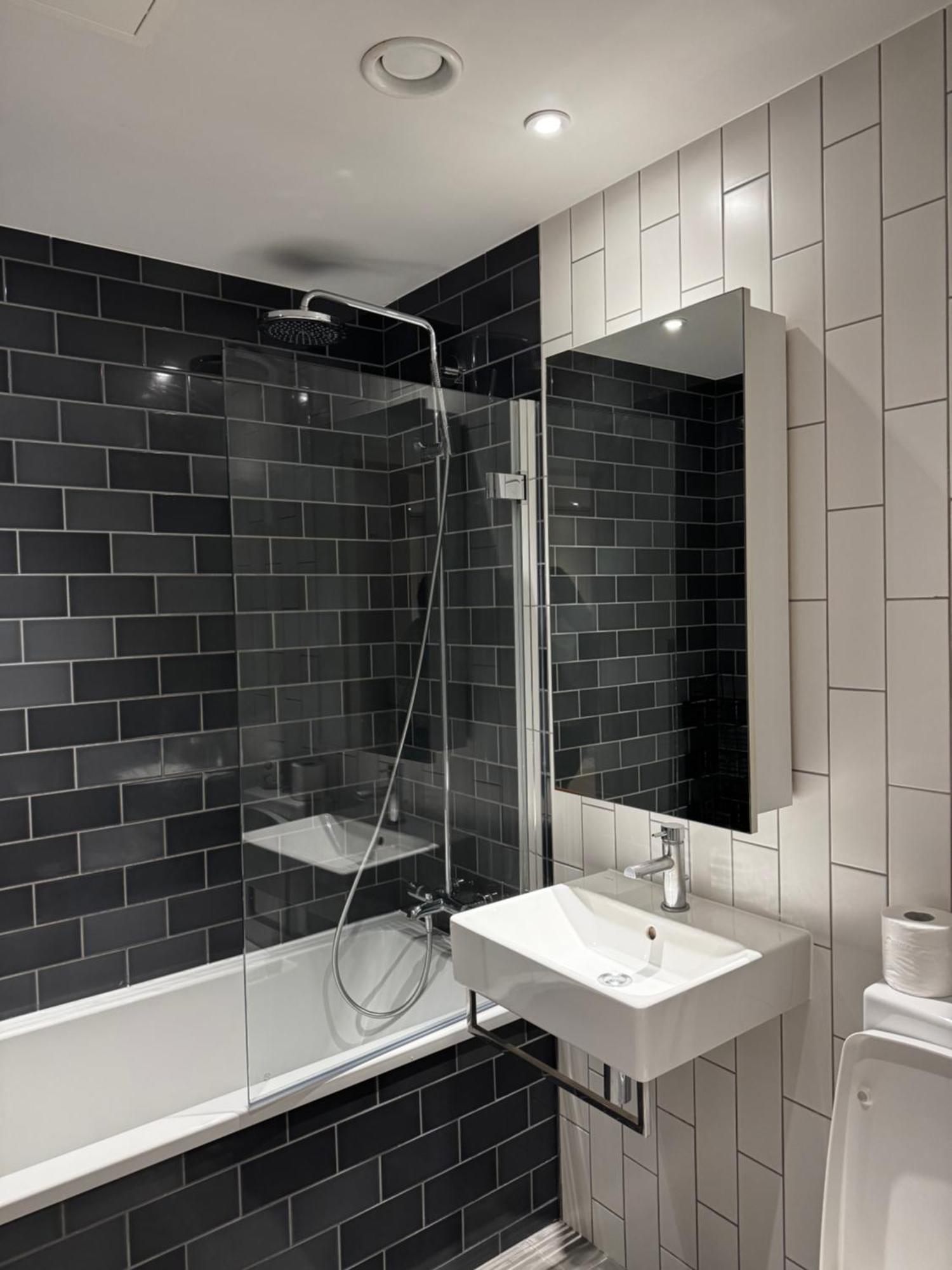 Stunning Lux 2 Bed In Royal Wharf