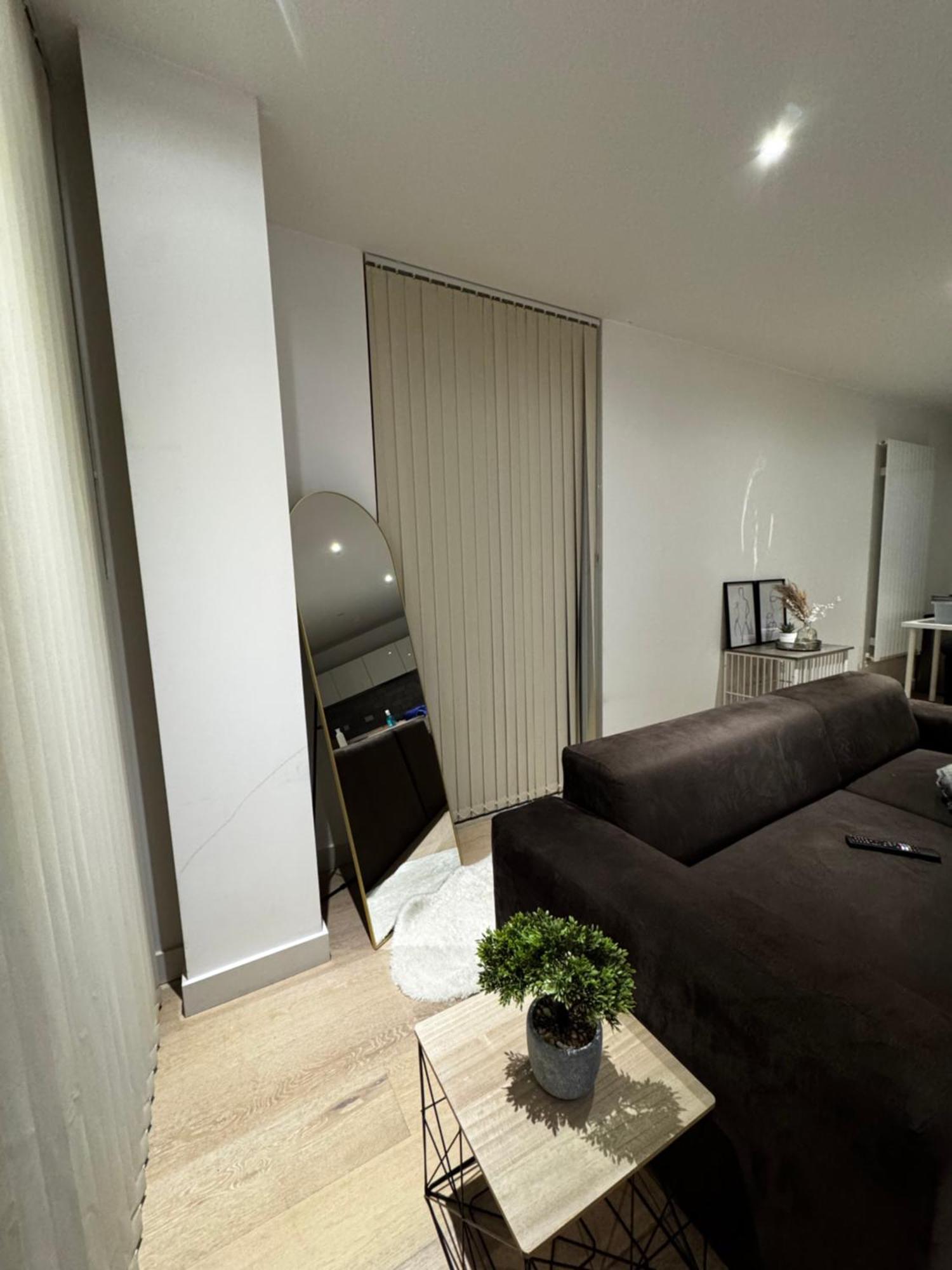 Apartment Stunning Lux 2 Bed In Royal Wharf *