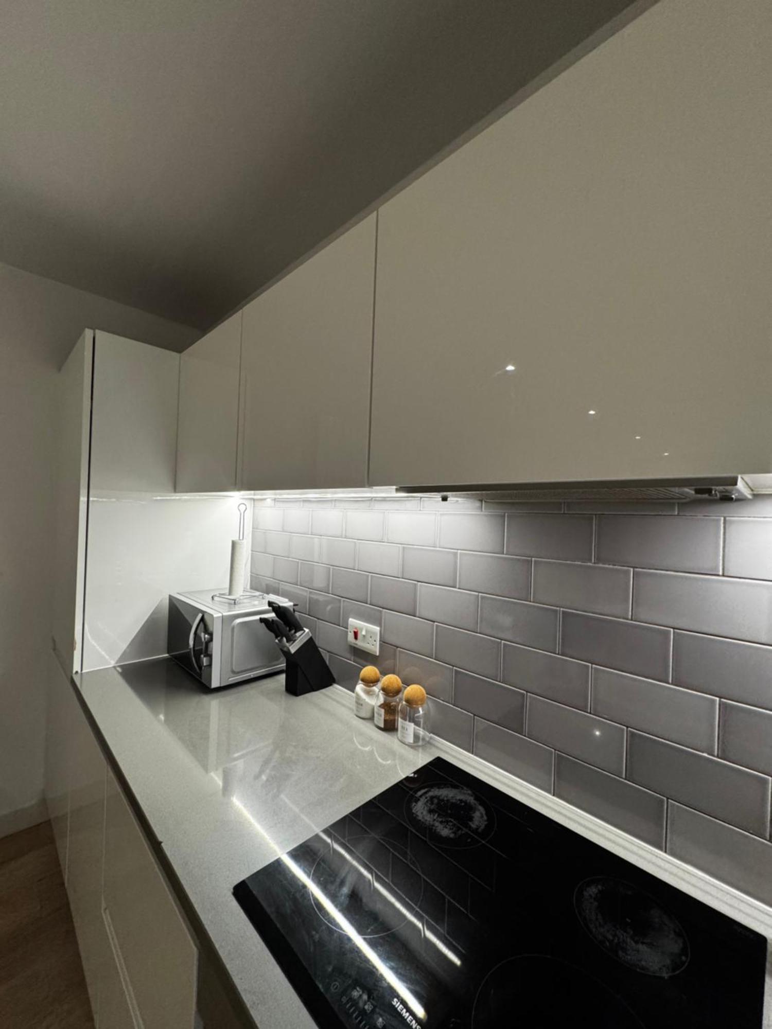 Apartment Stunning Lux 2 Bed In Royal Wharf London