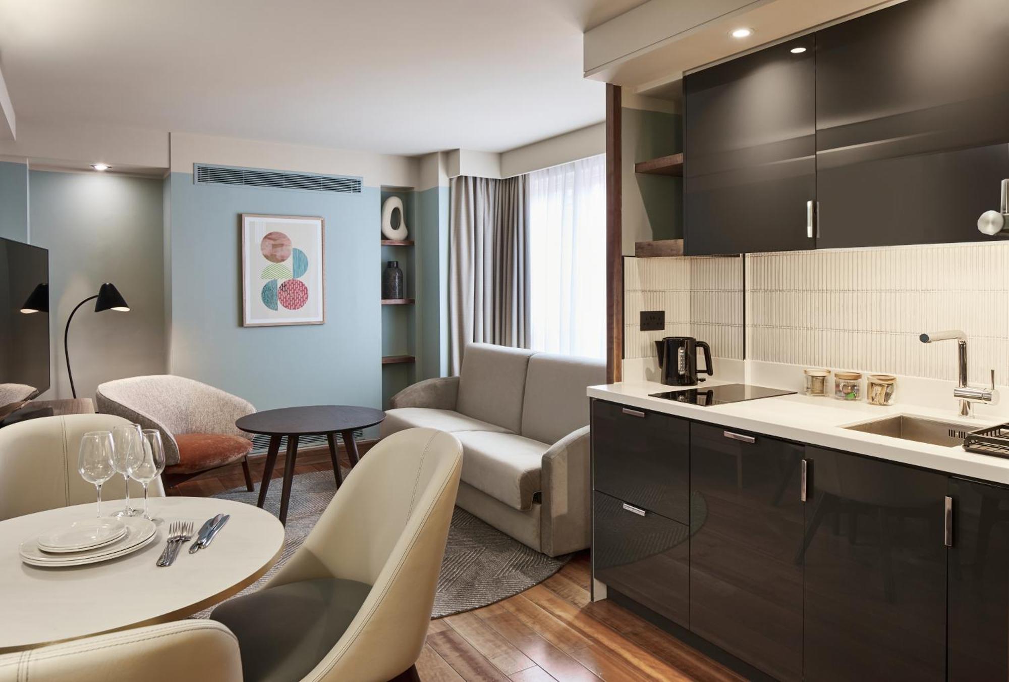 Master Farringdon Apartment London
