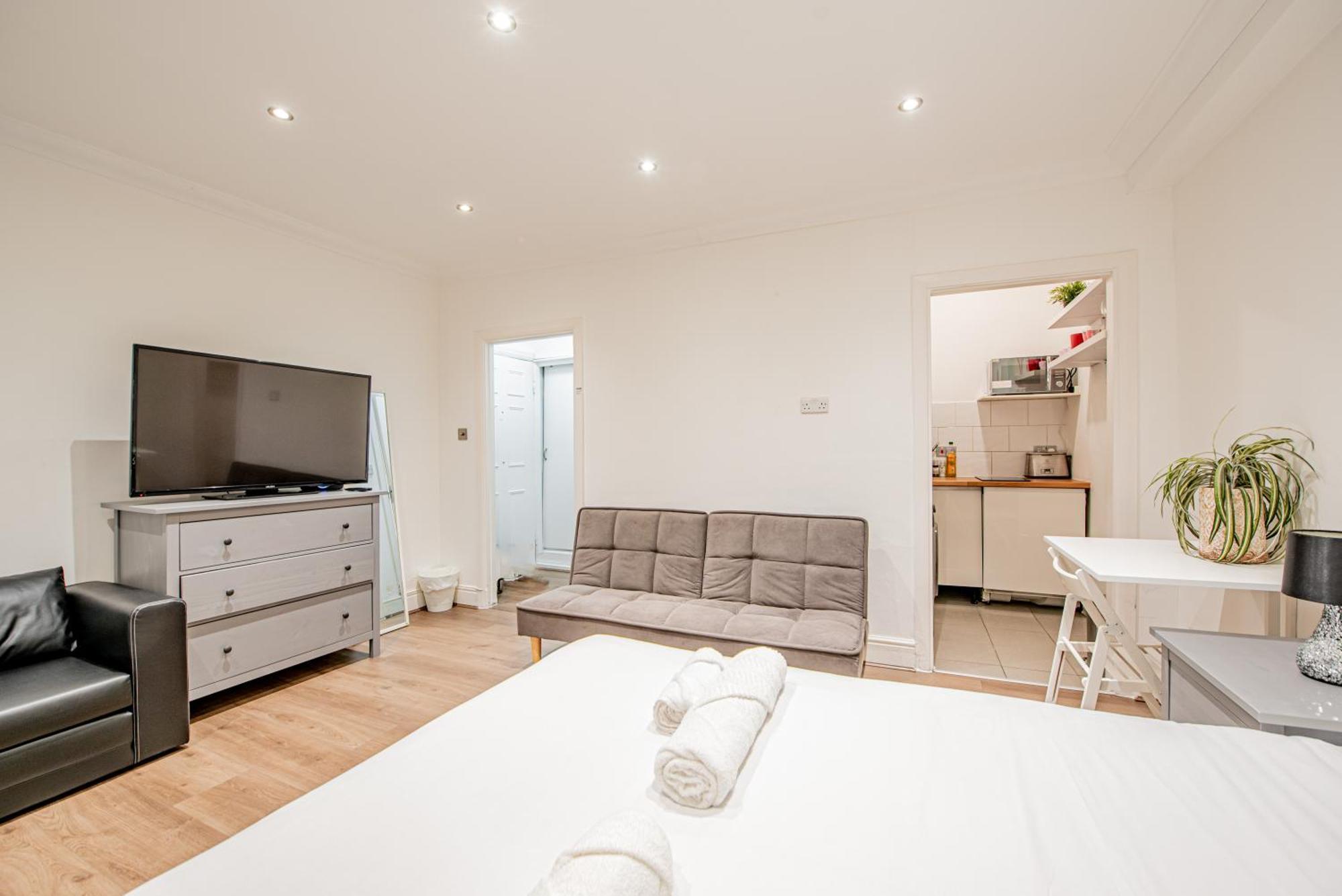 Stylish Elegant Hyde Park Flat *