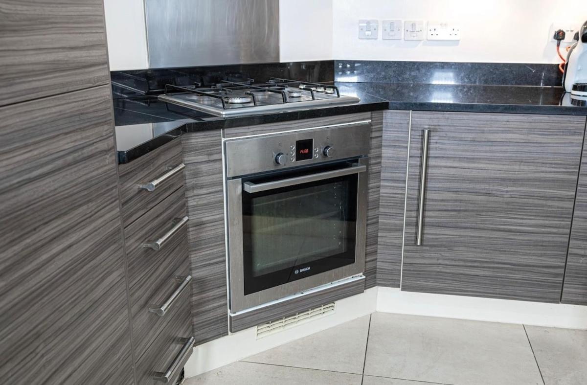 Air Conditioned Luxstay Mayfair Apartment *