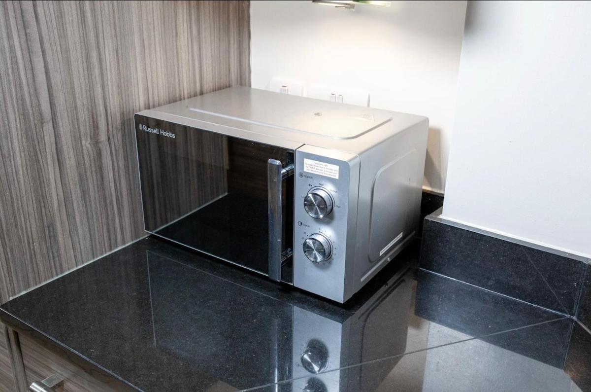 Air Conditioned Luxstay Mayfair Apartment London