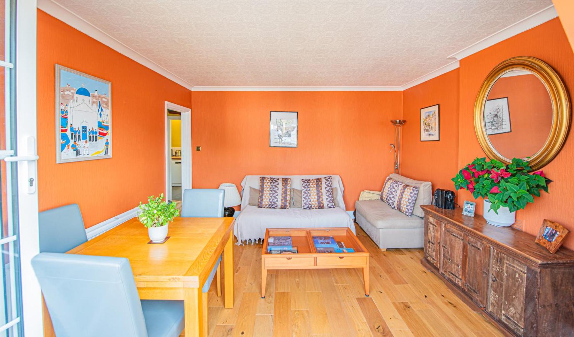 Bright 1-bed Flat With Balcony In West Kensington Apartment *