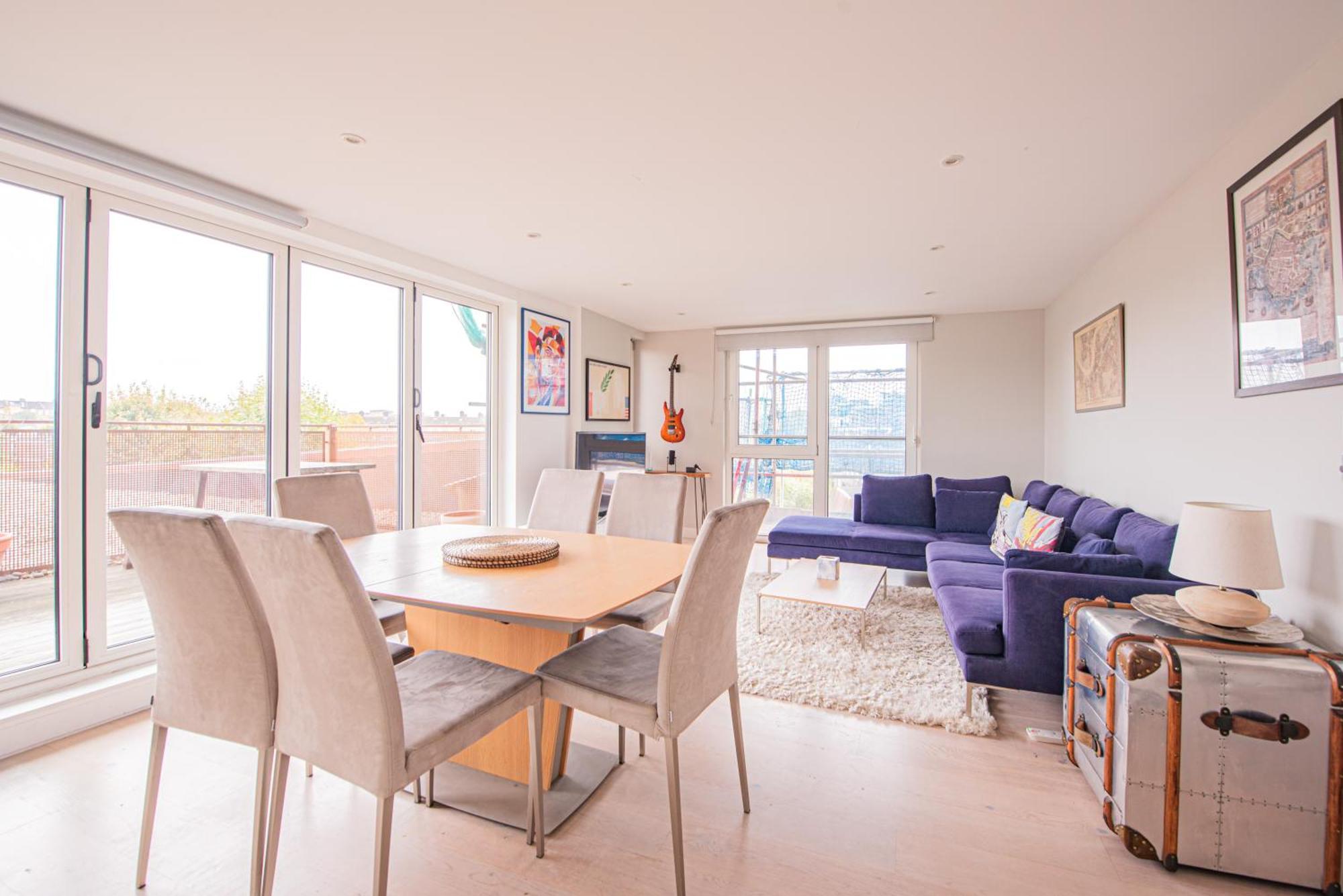 Apartment Modern 2 Bed Flat In Battersea Close To Transport *