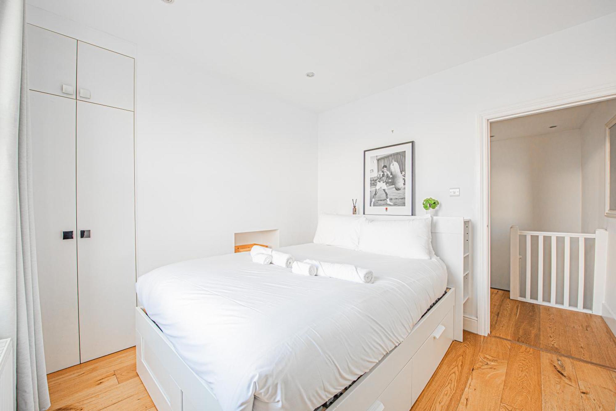 Charming 1-bed Next To Portobello & Notting Hill Appartement Londen