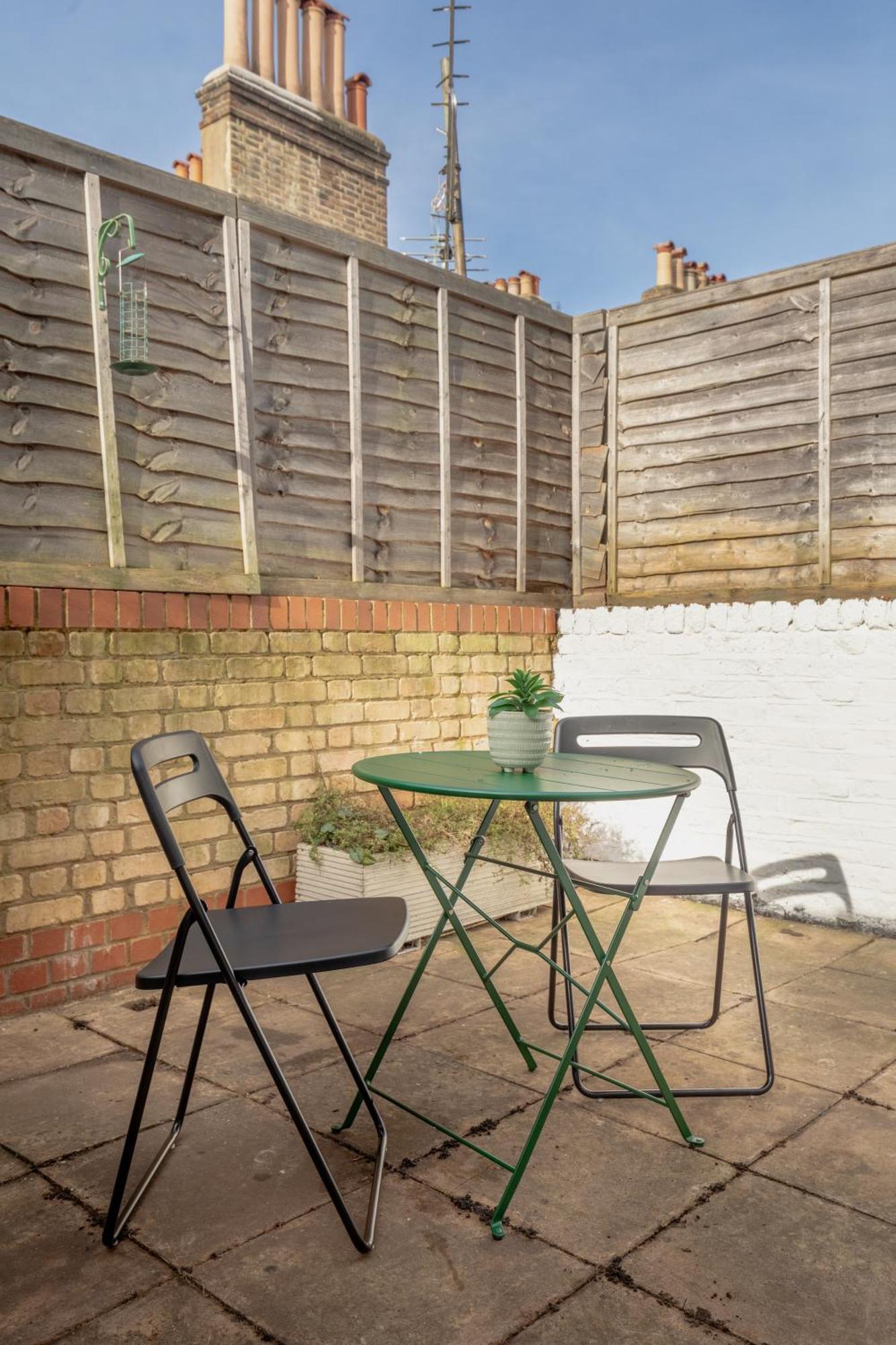 39 Second Avenue Holiday home London