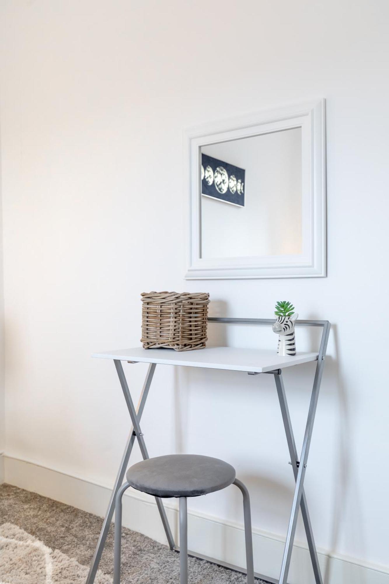 Holiday home 39 Second Avenue London