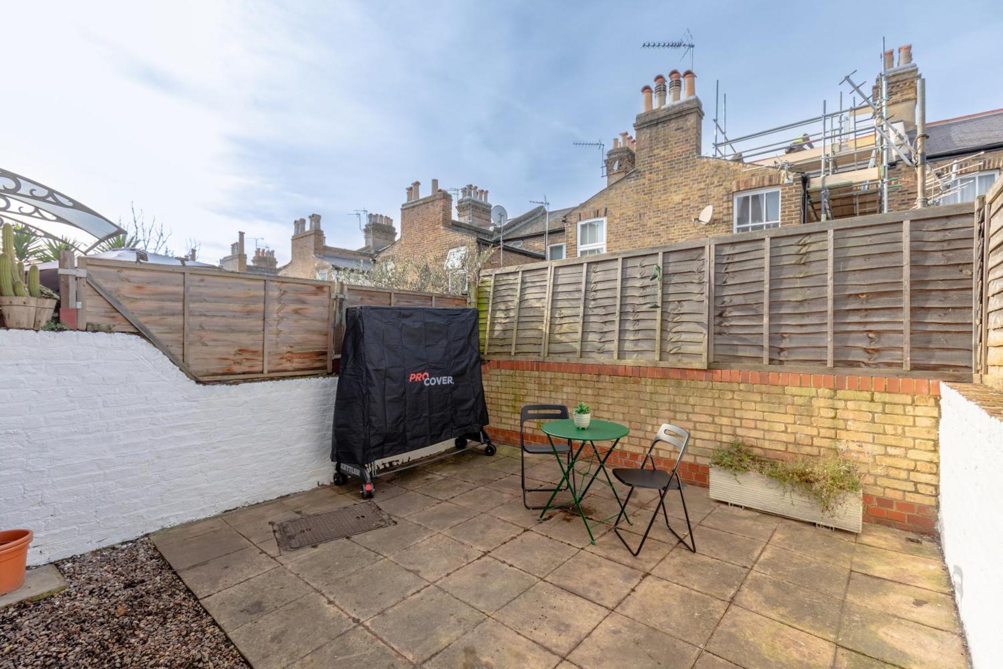 Holiday home 39 Second Avenue London