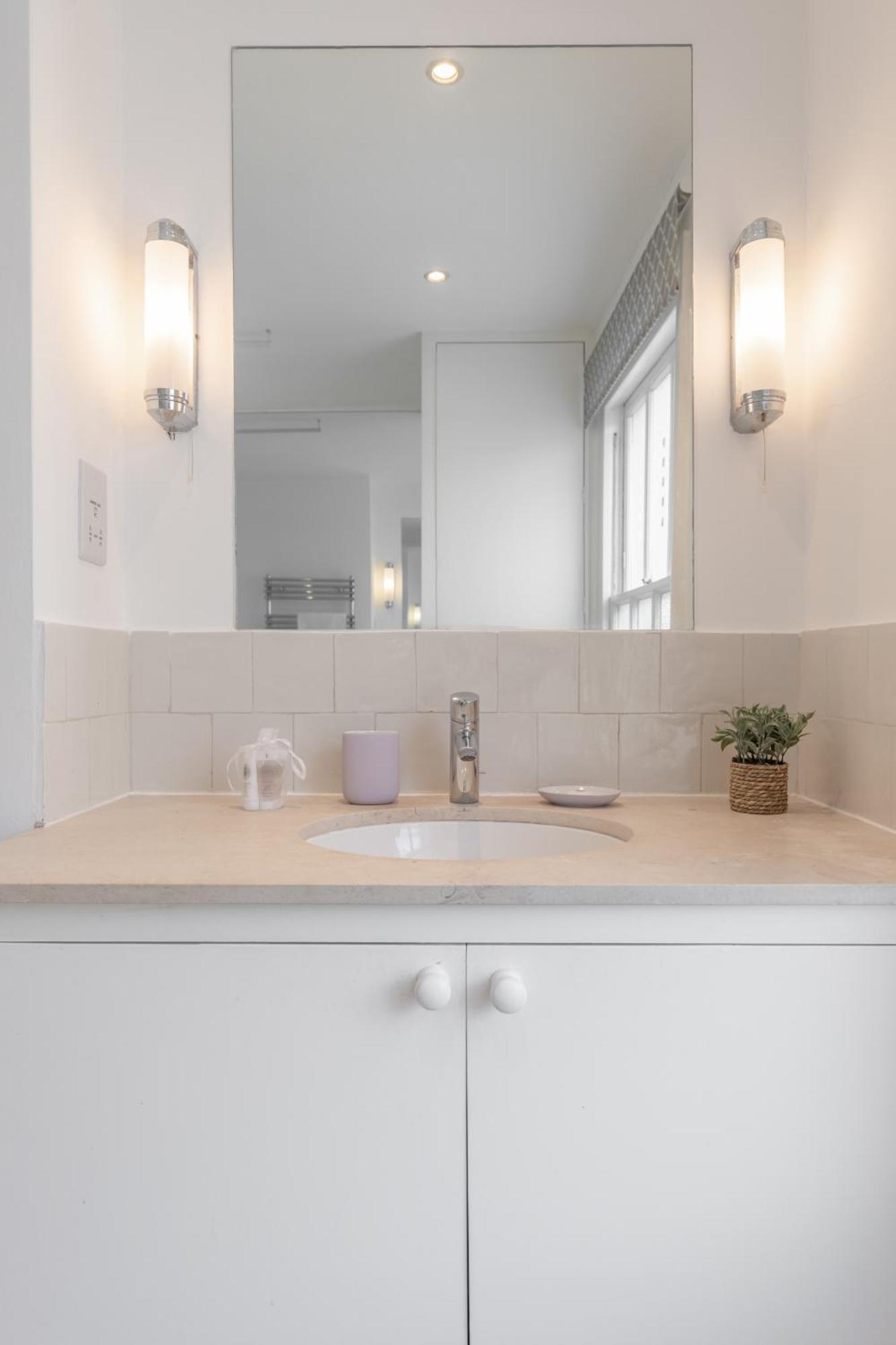 39 Second Avenue Holiday home *