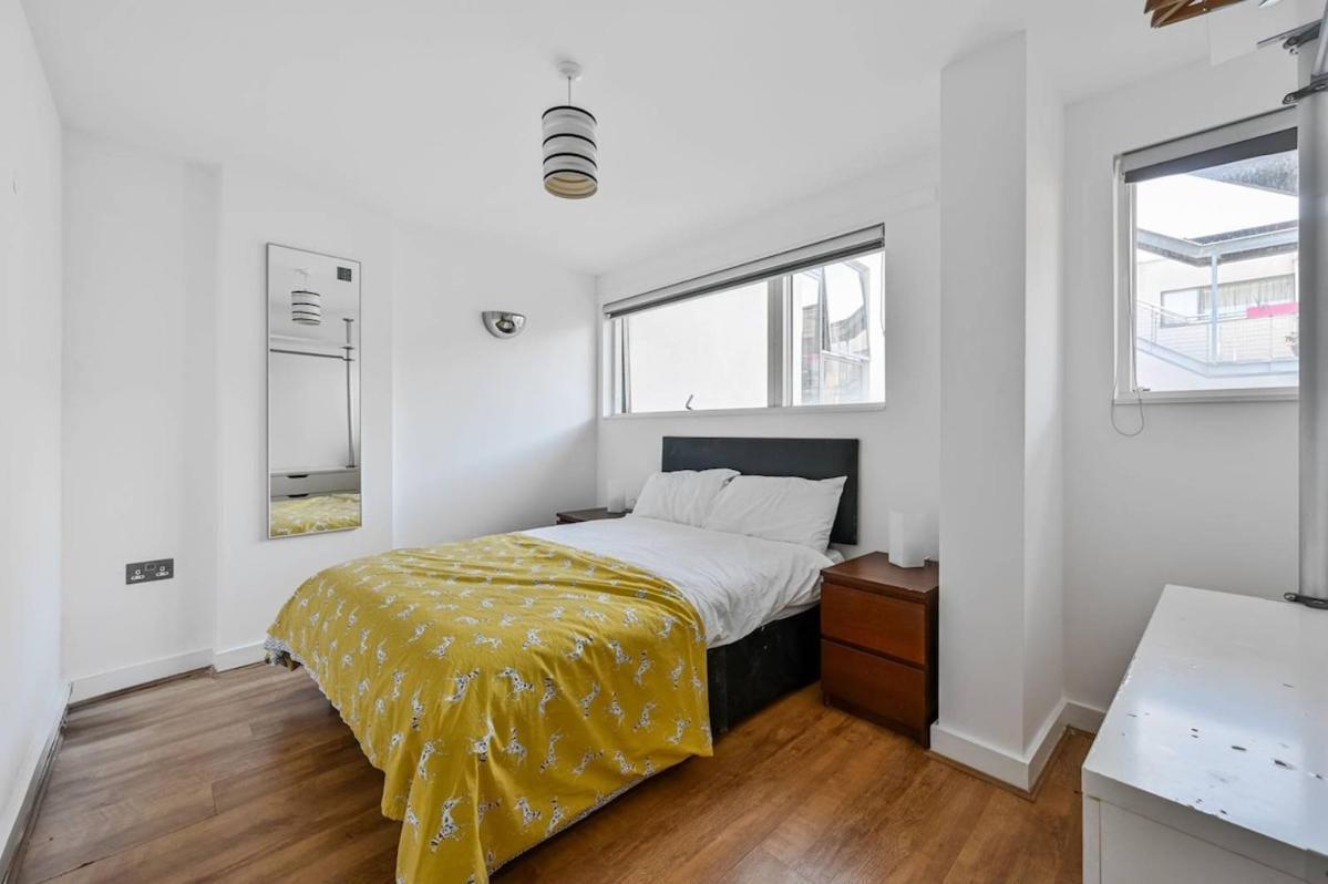 Regents Canal Apartment London