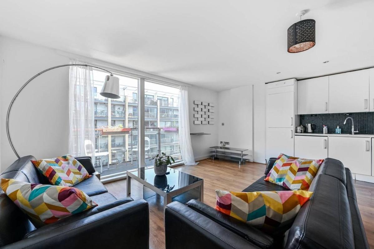Regents Canal Apartment *