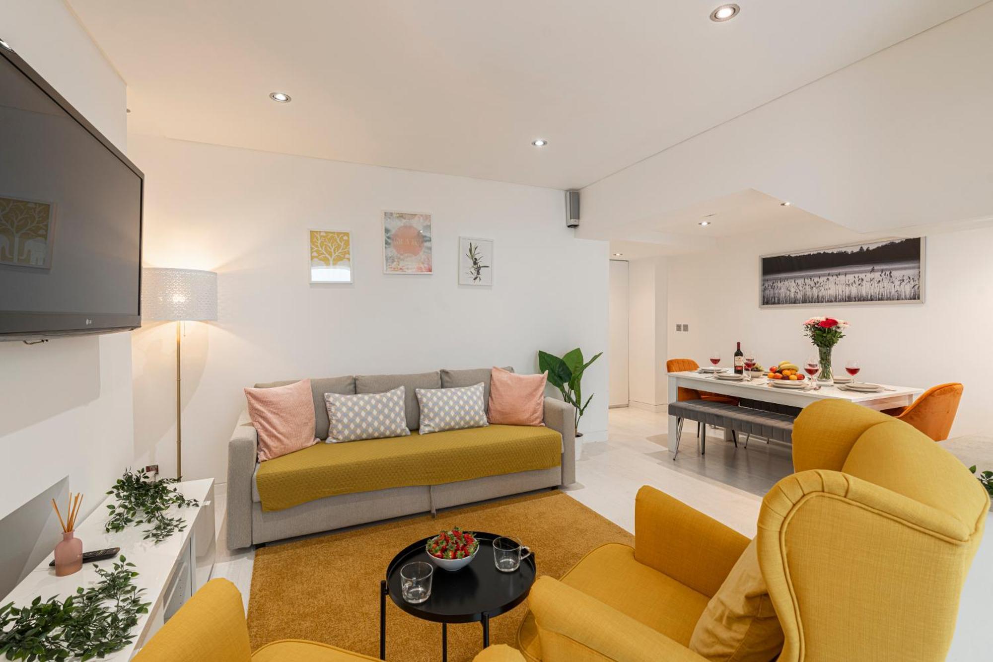 At Kensington Olympia Apartment