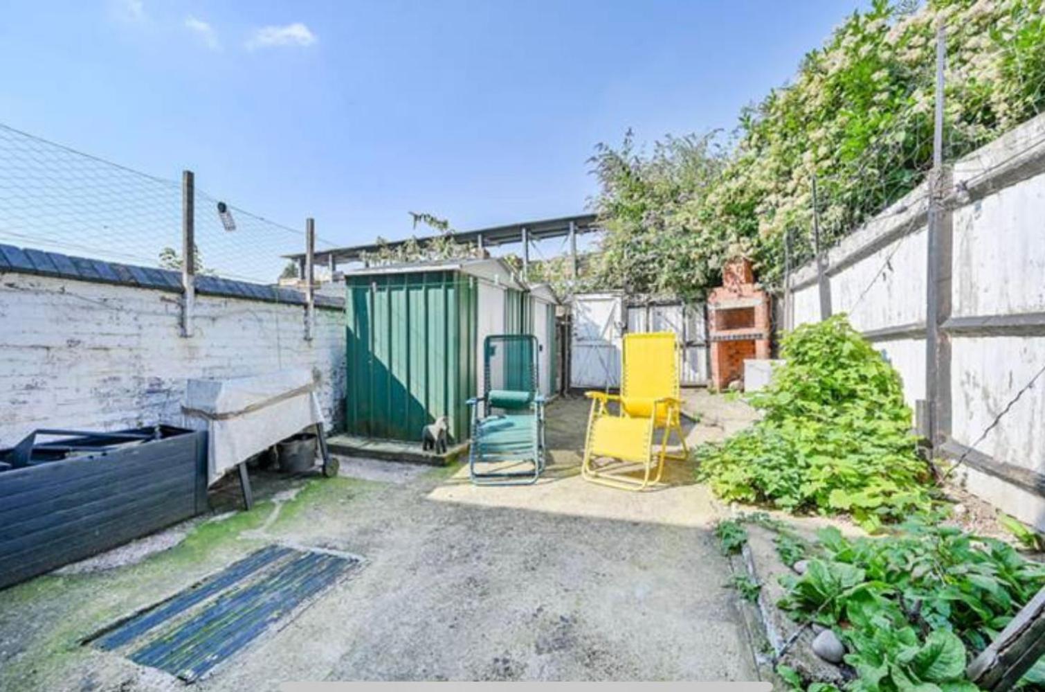 Zone 2 Holiday home *